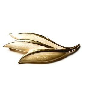 Napier Vintage Gold-Tone and Cream Pearlized Enamel Brooch GUC